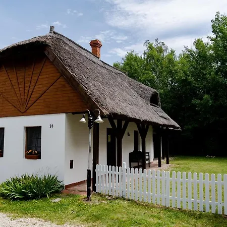 Ferienpark Bohem Birtok Es Csarda *
